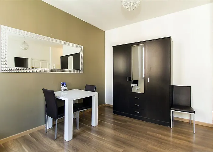 Florella Clemenceau Apartment *