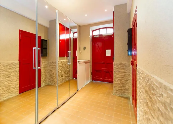 Florella Clemenceau Apartment