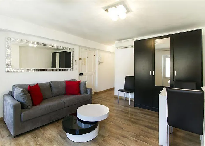Apartment Florella Clemenceau *