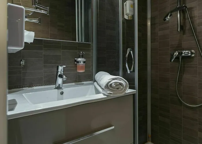 Florella Clemenceau Apartment
