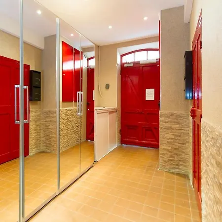 フロレーラ クレマンソー アパート