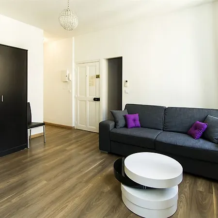 弗洛雷拉克列孟梭公寓 公寓 戛纳